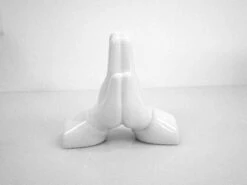 Pray Hands Porcelain By Matthew Lapenta -Artistes Promos Magasin Pray Hands Porcelain by Matthew Lapenta ArtAndToys 6226