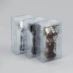 Sculpture HOLIDAY UNITED KINGDOM 2021 BLACK By KAWS -Artistes Promos Magasin Sculpture HOLIDAY UNITED KINGDOM 2021 BLACK by KAWS ArtAndToys 6157