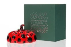 Sculpture Red Pumpkin Naoshima By YAYOI KUSAMA -Artistes Promos Magasin Sculpture Red Pumpkin Naoshima by YAYOI KUSAMA ArtAndToys 4645